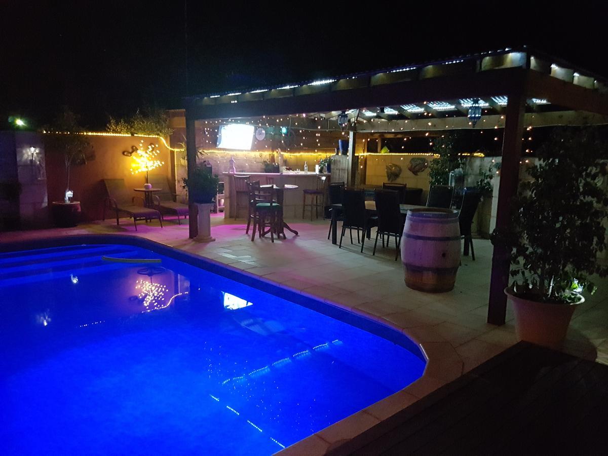 Ocean Reef Homestay Перт Экстерьер фото