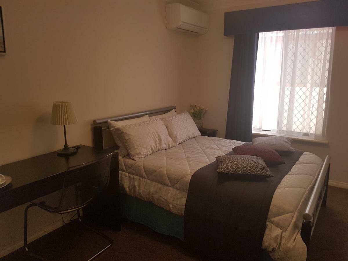 Ocean Reef Homestay Перт Экстерьер фото